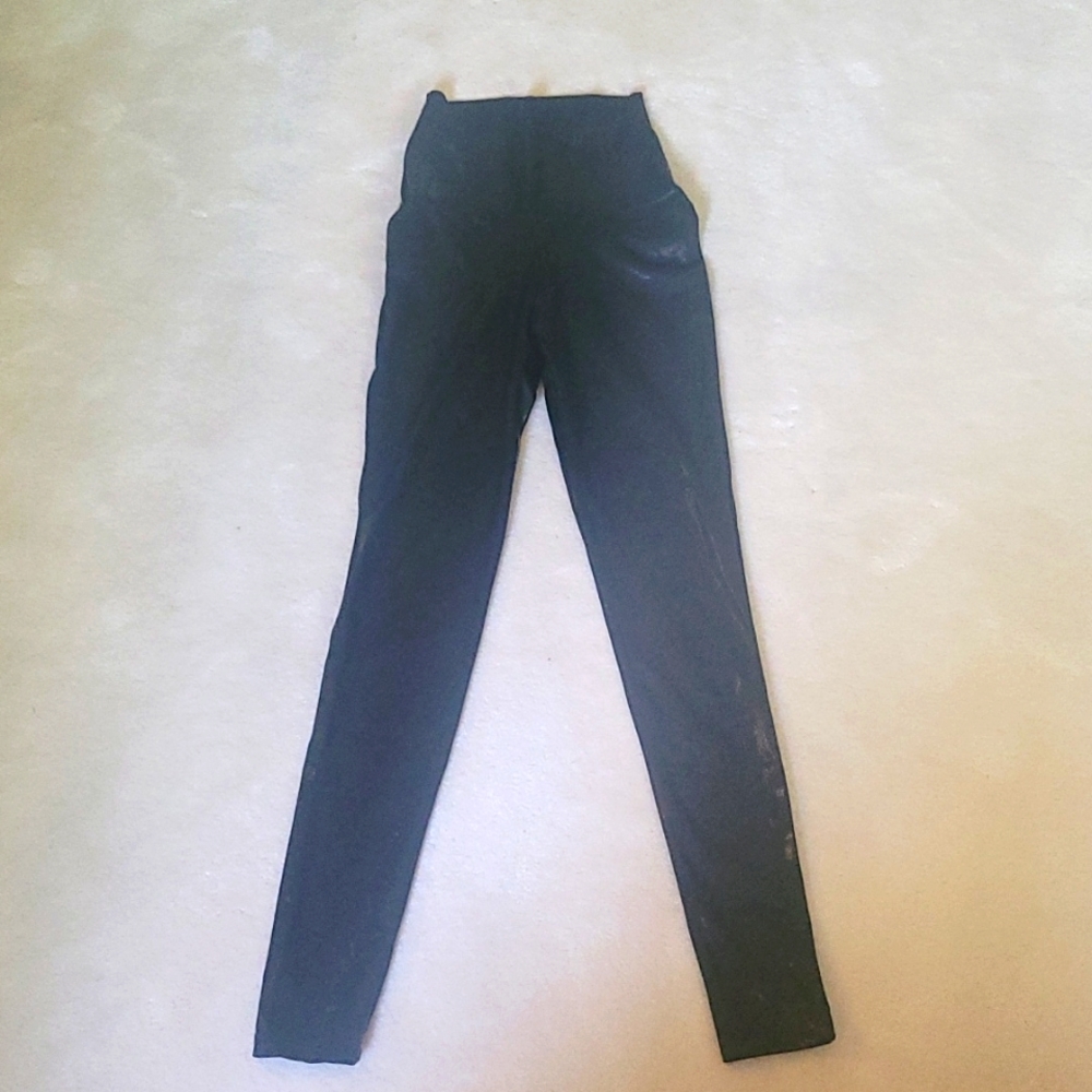 2/$20 "Wet look" high waisted dance leggings sz S